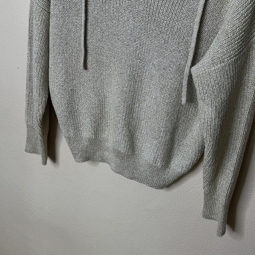 Sold  - Picture 3 of 11